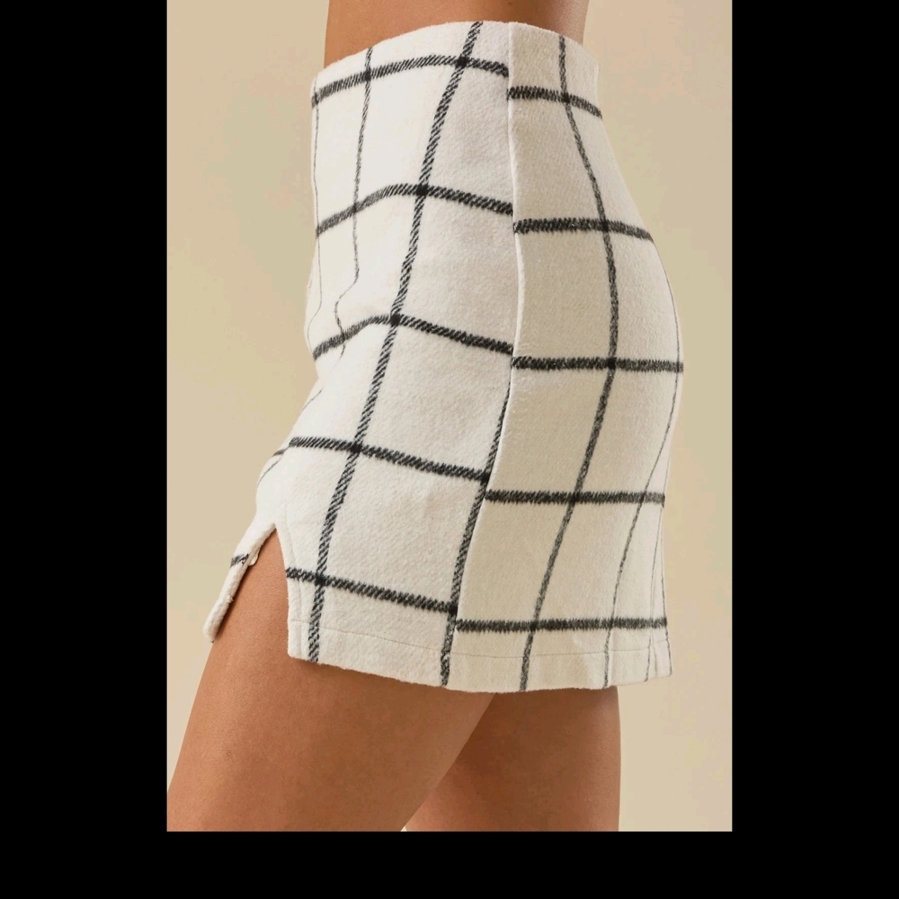 NWT! Altar'd State White and Black Plaid Mini Skirt
